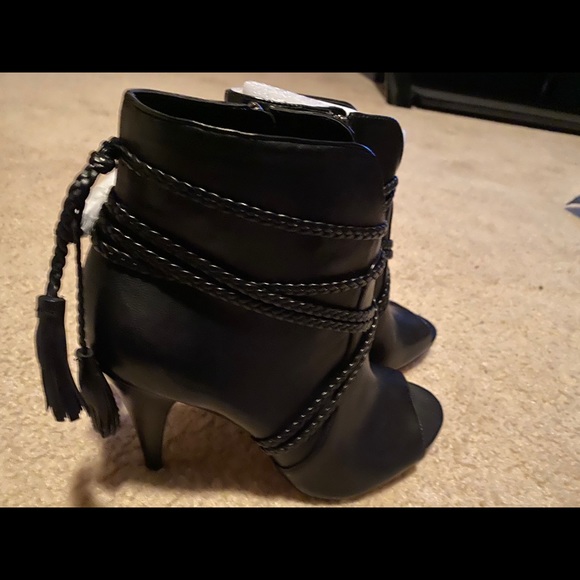 Vince Camuto Shoes - Vince Camuto leather boots
